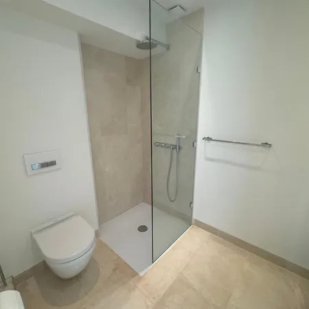 Alicia Maxima סן-מקסים